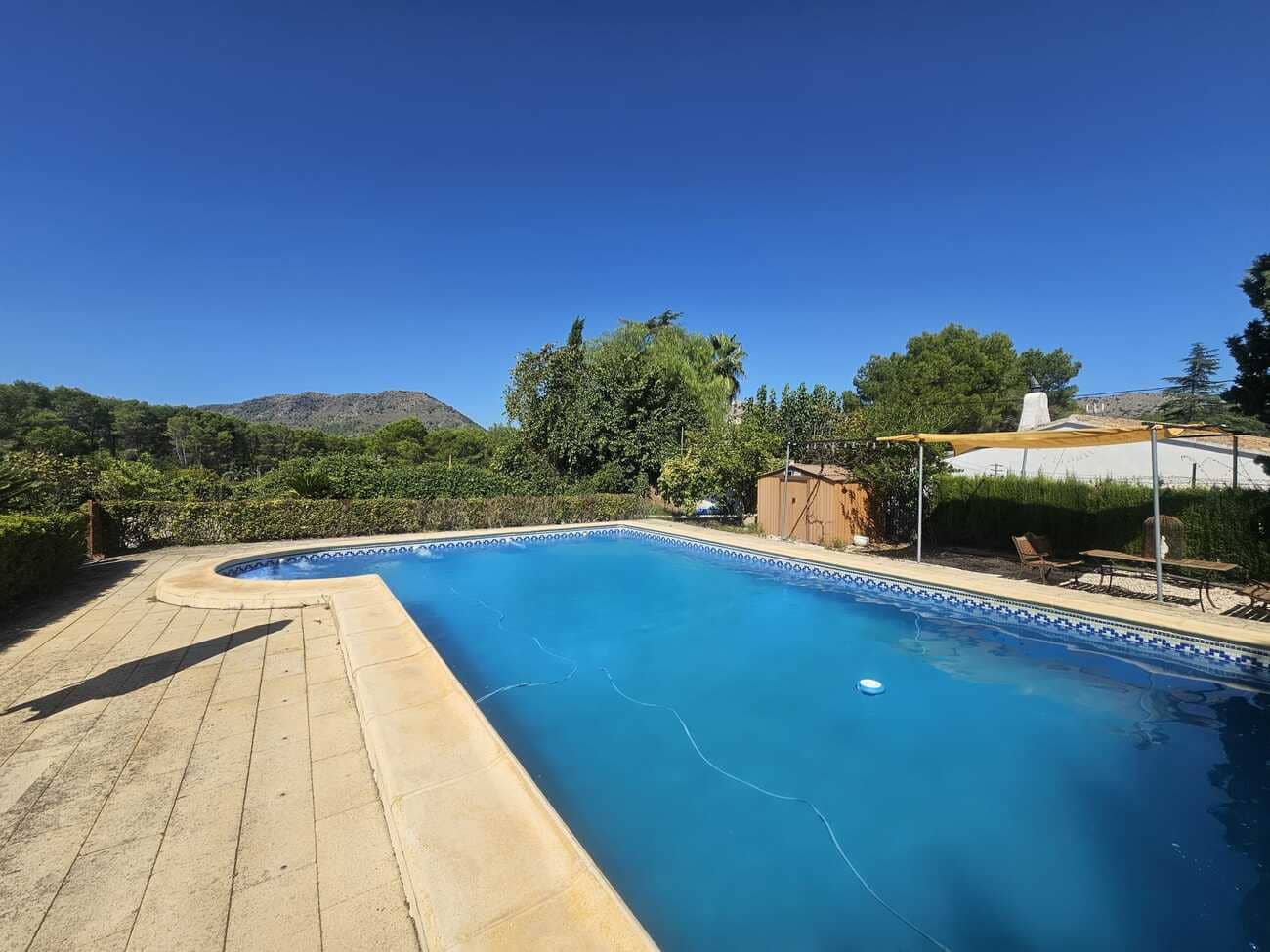 5 bedroom Villa for rent in Xativa with pool - € 2,250 (Ref: 9548471)