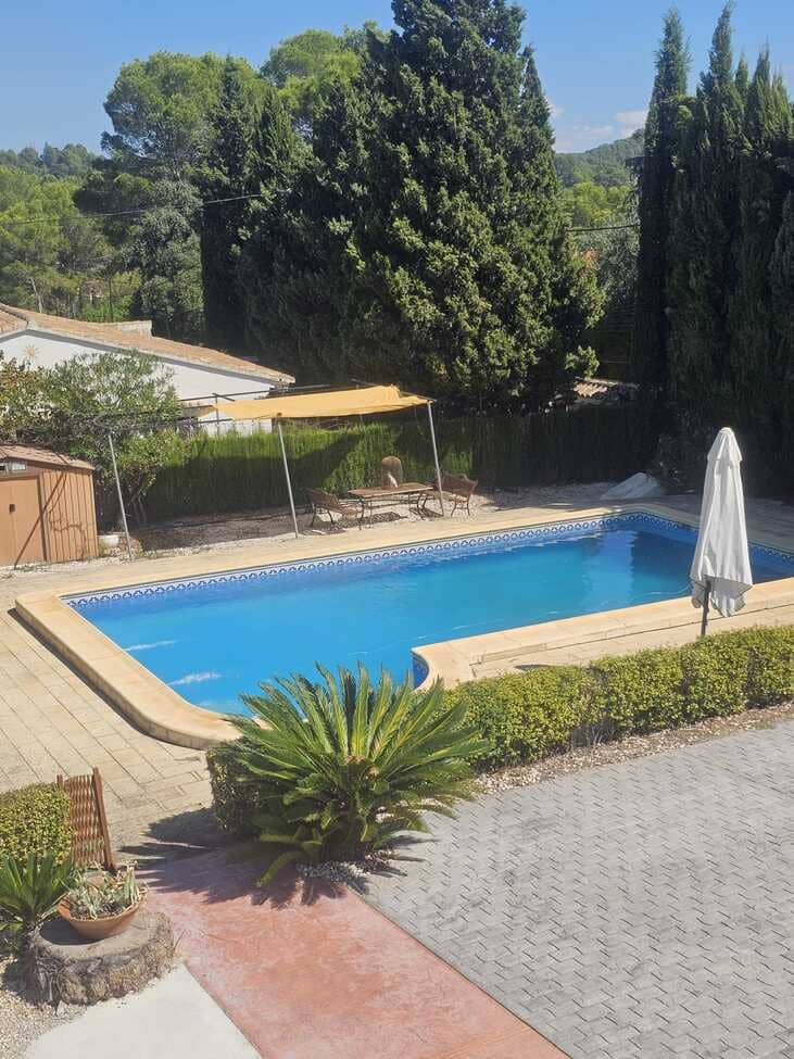 5 bedroom Villa for rent in Xativa with pool - € 2,250 (Ref: 9548471)