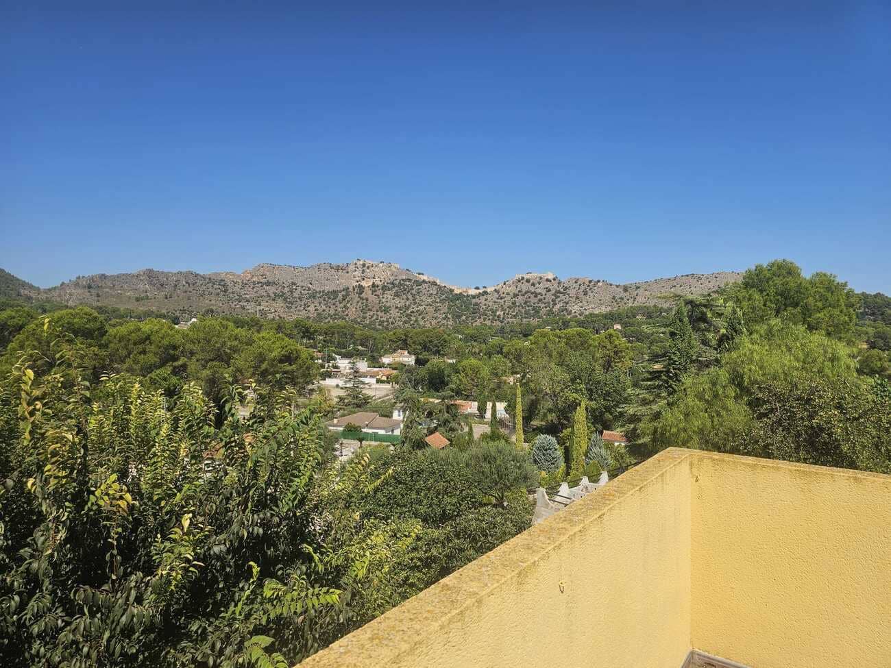 5 bedroom Villa for rent in Xativa with pool - € 2,250 (Ref: 9548471)