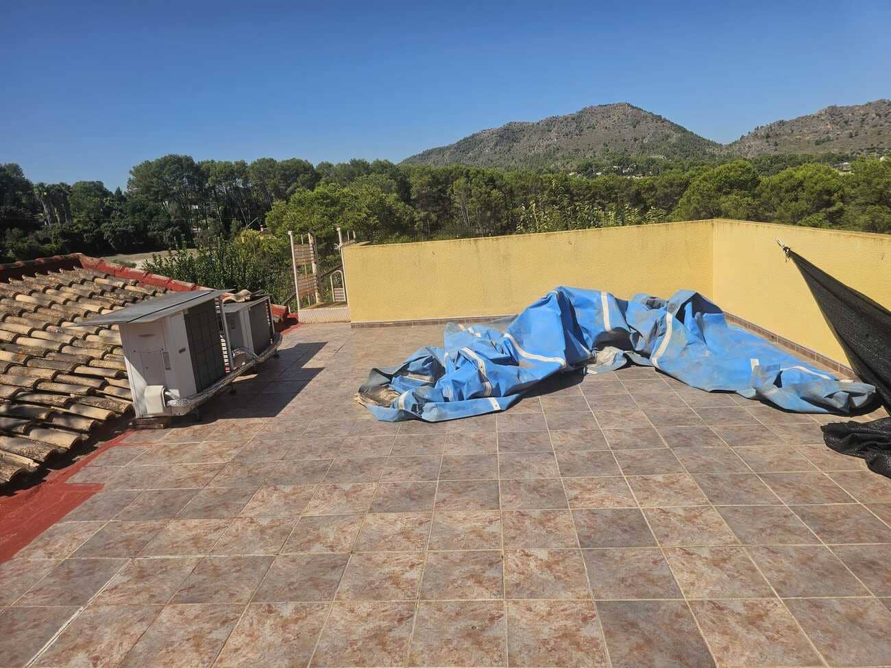 5 bedroom Villa for rent in Xativa with pool - € 2,250 (Ref: 9548471)