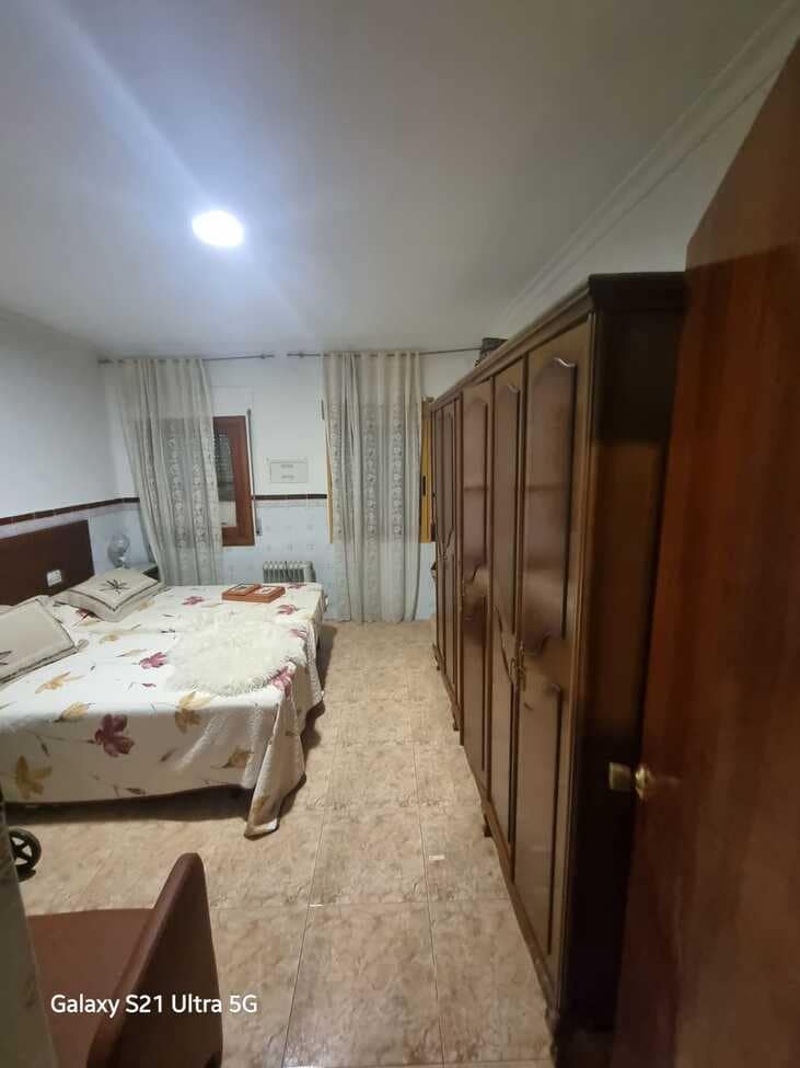 3 bedroom Townhouse for sale in Barxeta - € 70,000 (Ref: 9590443)