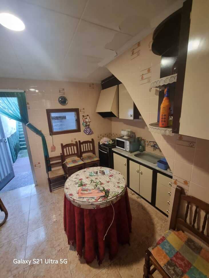 3 bedroom Townhouse for sale in Barxeta - € 70,000 (Ref: 9590443)