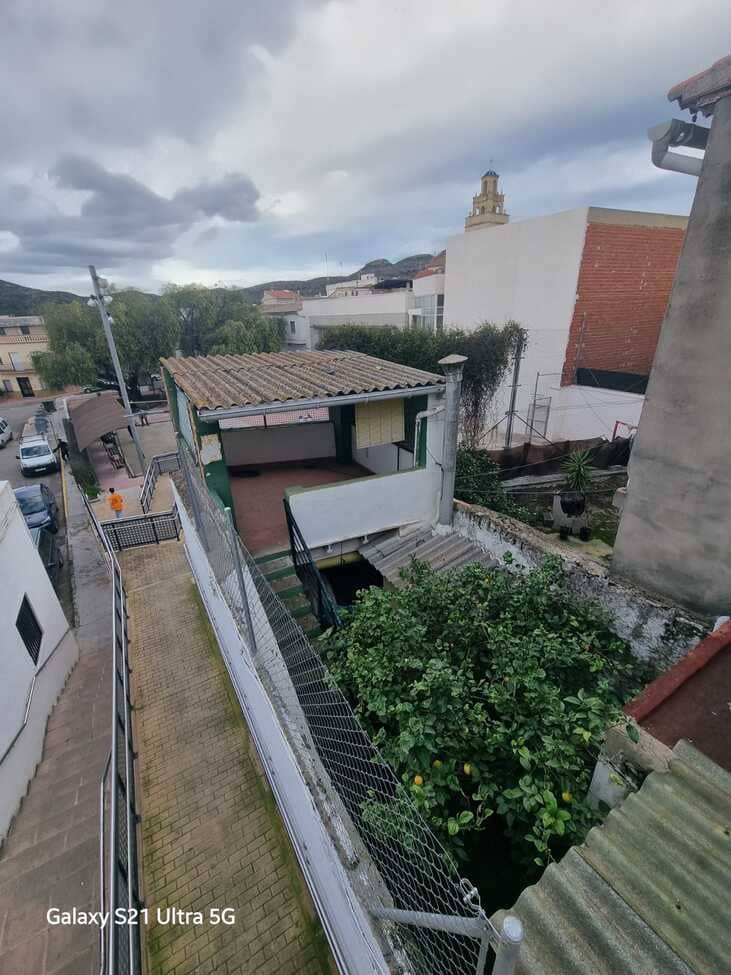 3 bedroom Townhouse for sale in Barxeta - € 70,000 (Ref: 9590443)