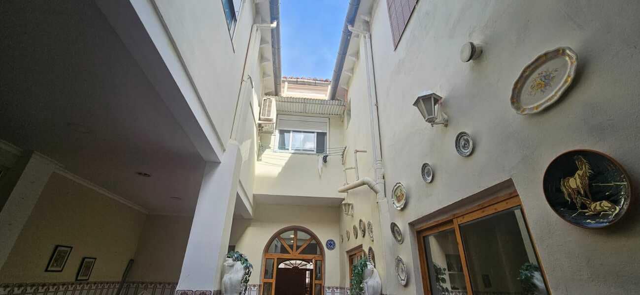 5 soveværelse Byhus til salg i Xativa - € 230.000 (Ref: 9606694)