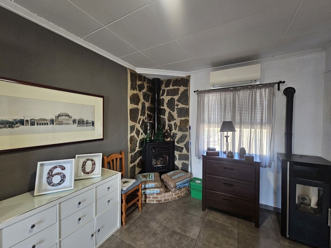 4 slaapkamer Finca/Landhuis te koop in Canals met zwembad - € 350.000 (Ref: 9629500)