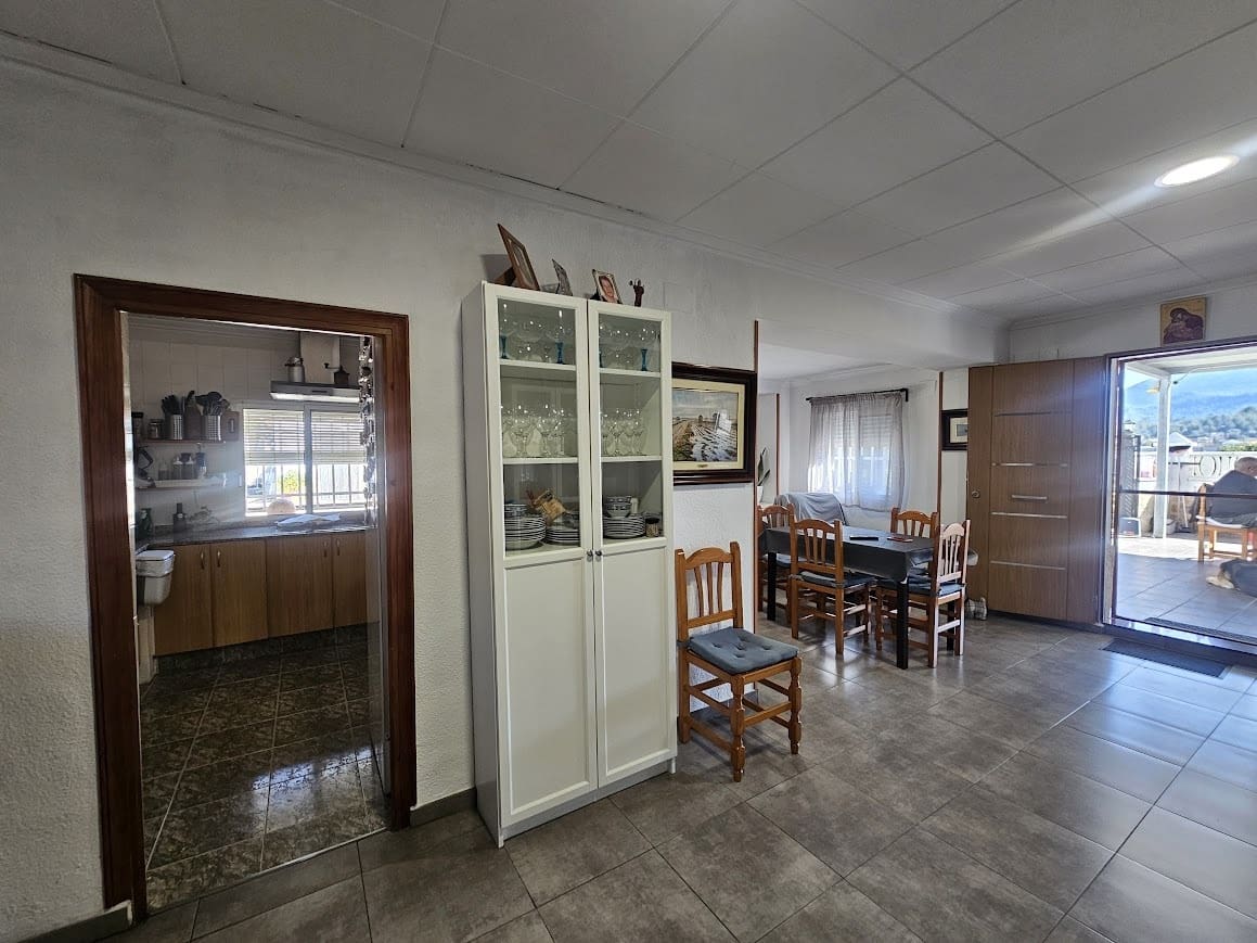 4 slaapkamer Finca/Landhuis te koop in Canals met zwembad - € 350.000 (Ref: 9629500)