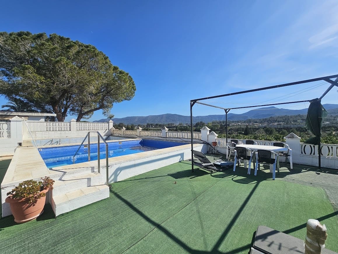 4 slaapkamer Finca/Landhuis te koop in Canals met zwembad - € 350.000 (Ref: 9629500)