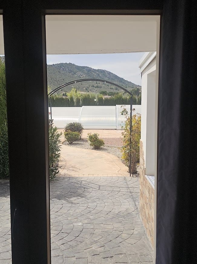 5 bedroom Finca/Country House for sale in Villena with pool garage - € 330,000 (Ref: 9697895)