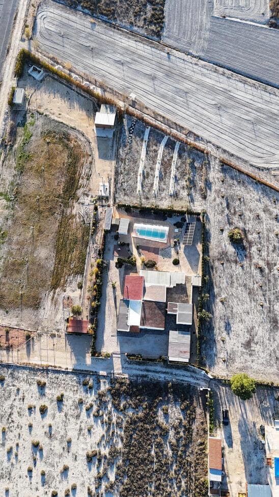 5 bedroom Finca/Country House for sale in Villena with pool garage - € 330,000 (Ref: 9697895)