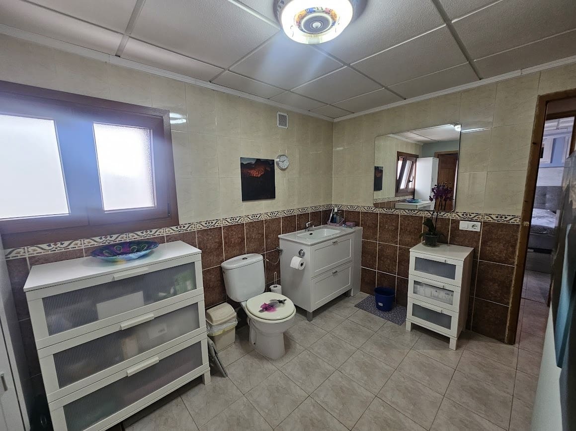 5 bedroom Finca/Country House for sale in Villena with pool garage - € 330,000 (Ref: 9697895)