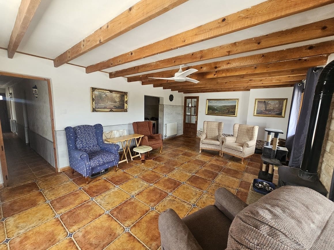 5 bedroom Finca/Country House for sale in Villena with pool garage - € 330,000 (Ref: 9697895)