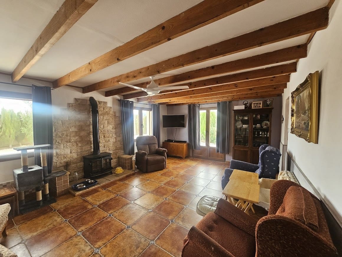 5 bedroom Finca/Country House for sale in Villena with pool garage - € 330,000 (Ref: 9697895)