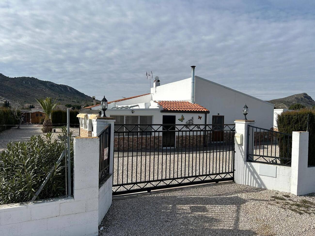 5 bedroom Finca/Country House for sale in Villena with pool garage - € 330,000 (Ref: 9697895)