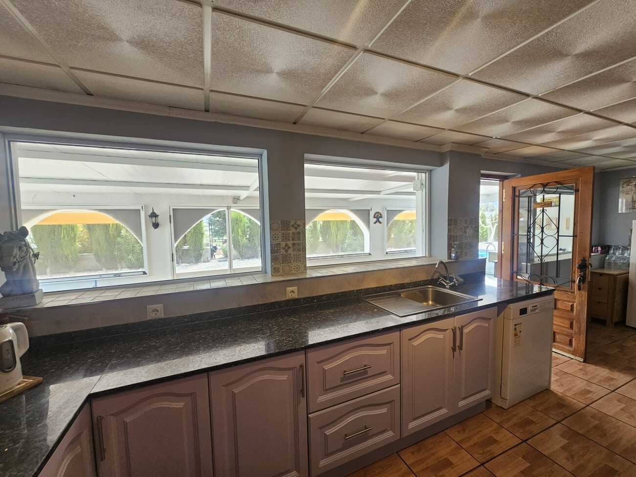 5 bedroom Finca/Country House for sale in Villena with pool garage - € 330,000 (Ref: 9697895)