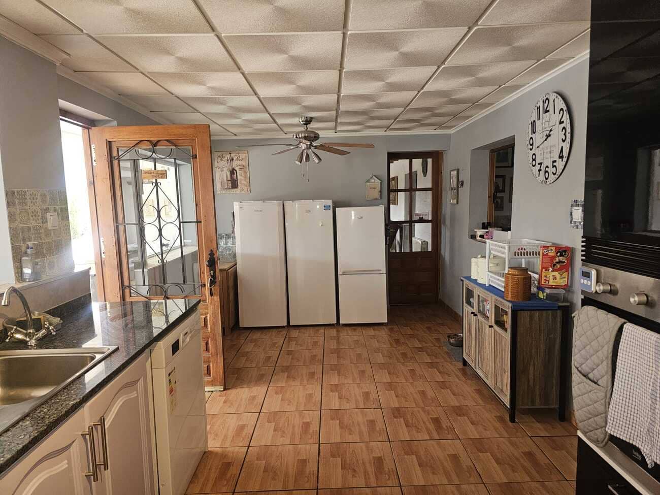 5 bedroom Finca/Country House for sale in Villena with pool garage - € 330,000 (Ref: 9697895)