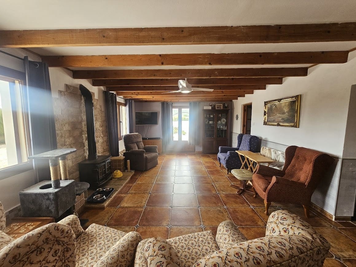 5 bedroom Finca/Country House for sale in Villena with pool garage - € 330,000 (Ref: 9697895)