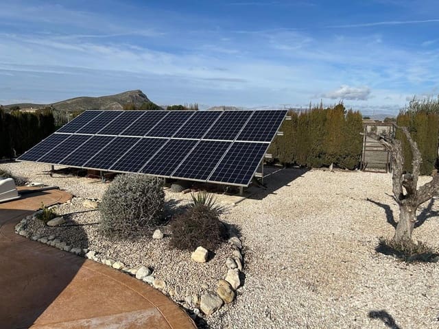 5 bedroom Finca/Country House for sale in Villena with pool garage - € 330,000 (Ref: 9697895)