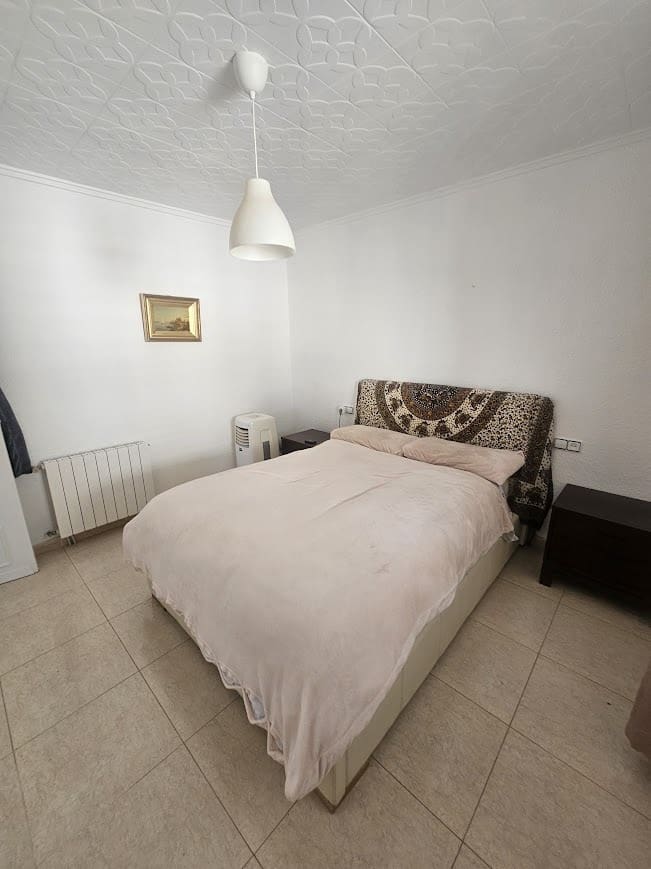 4 bedroom Villa for sale in Gandia with pool garage - € 250,000 (Ref: 9700157)