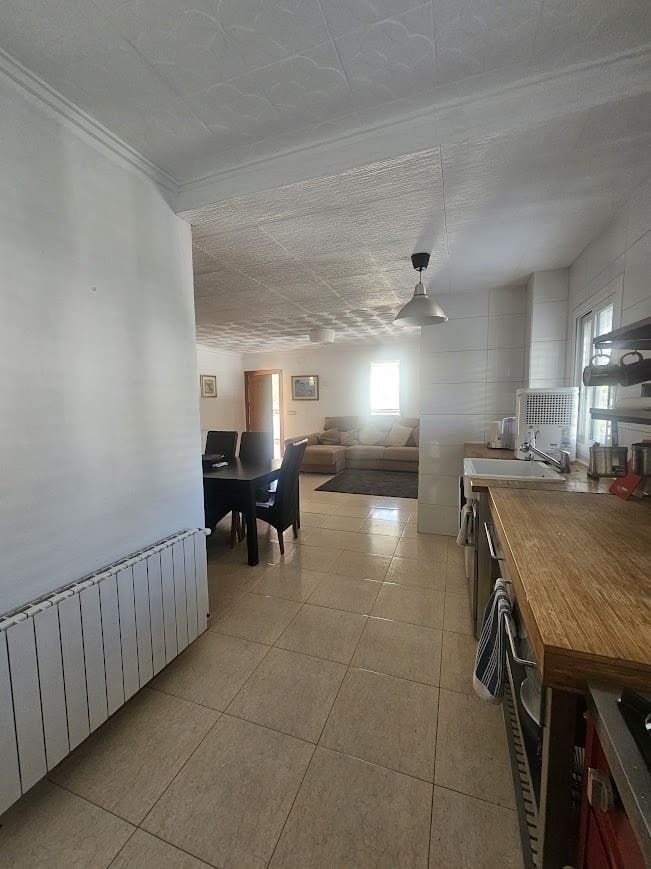 4 bedroom Villa for sale in Gandia with pool garage - € 250,000 (Ref: 9700157)