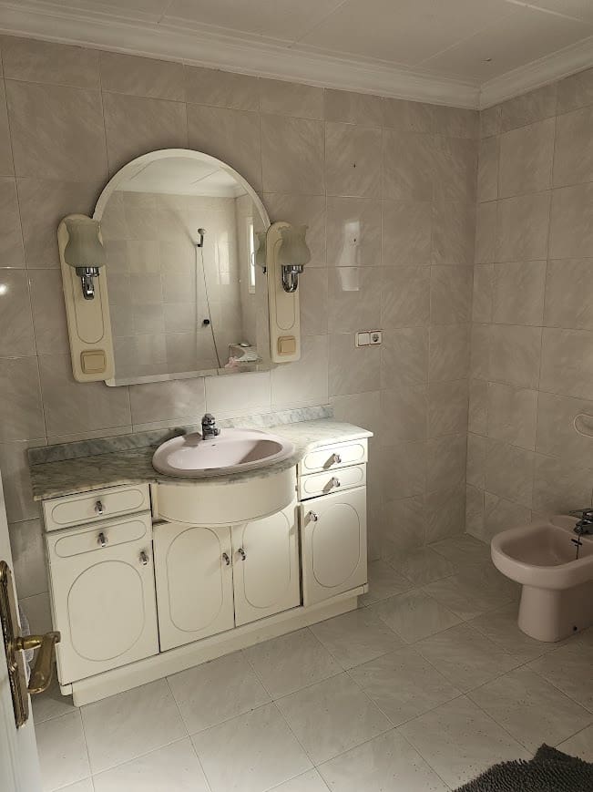 4 bedroom Villa for sale in Gandia with pool garage - € 250,000 (Ref: 9700157)