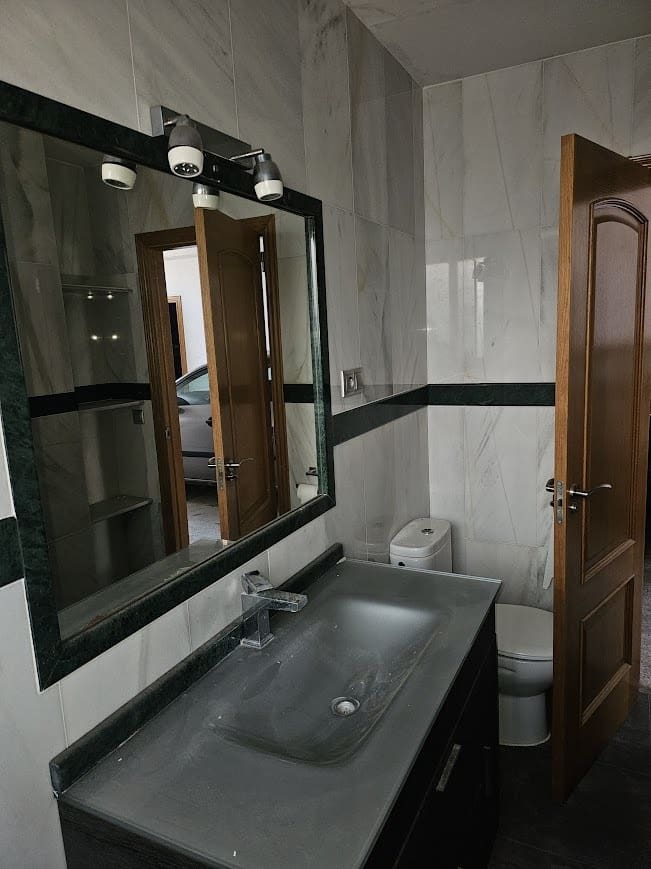 4 bedroom Villa for sale in Gandia with pool garage - € 250,000 (Ref: 9700157)