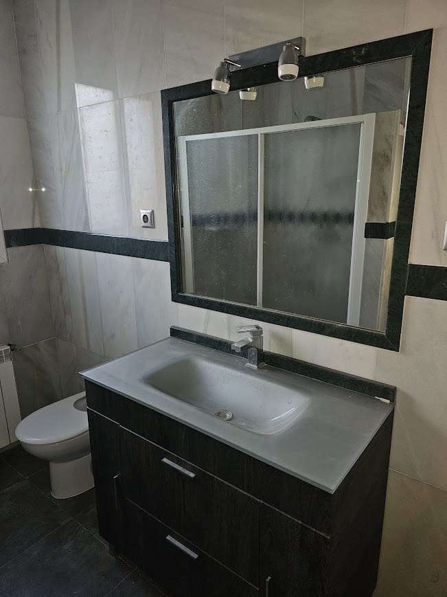 4 bedroom Villa for sale in Gandia with pool garage - € 250,000 (Ref: 9700157)