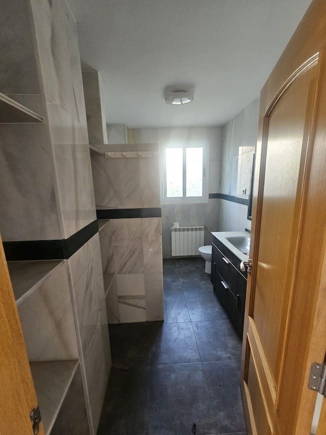 4 bedroom Villa for sale in Gandia with pool garage - € 250,000 (Ref: 9700157)