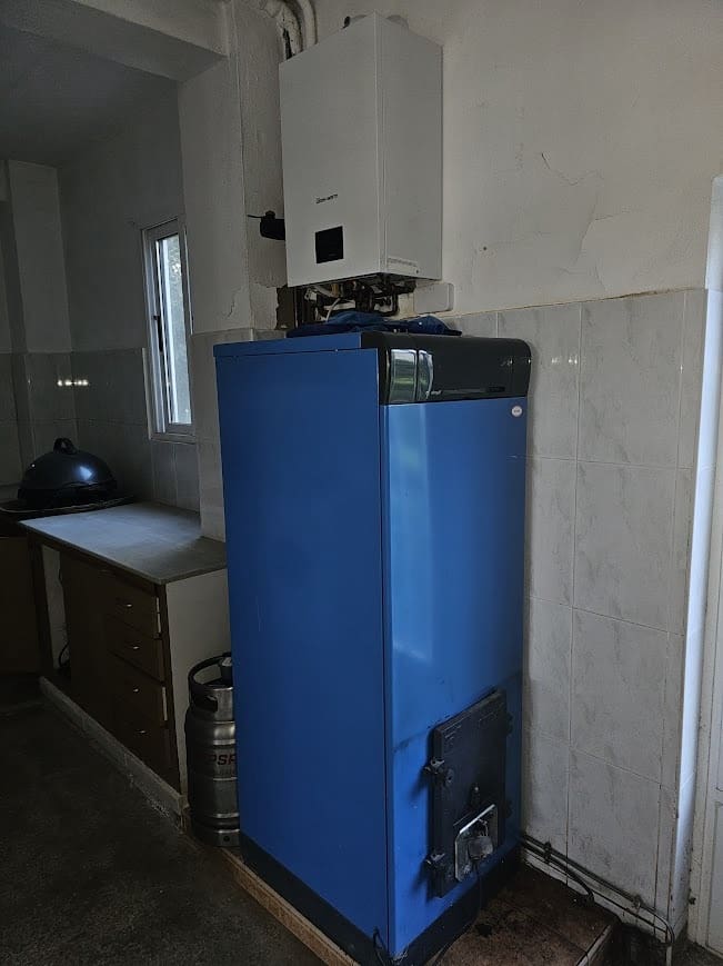 4 bedroom Villa for sale in Gandia with pool garage - € 250,000 (Ref: 9700157)