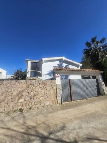 4 bedroom Villa for sale in Gandia with pool garage - € 250,000 (Ref: 9700157)
