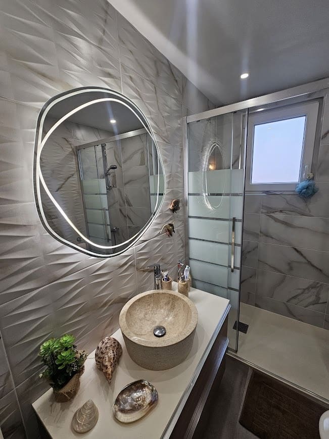 6 bedroom Villa for sale in Benidorm with garage - € 509,000 (Ref: 9725116)