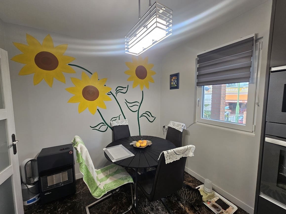 6 bedroom Villa for sale in Benidorm with garage - € 509,000 (Ref: 9725116)