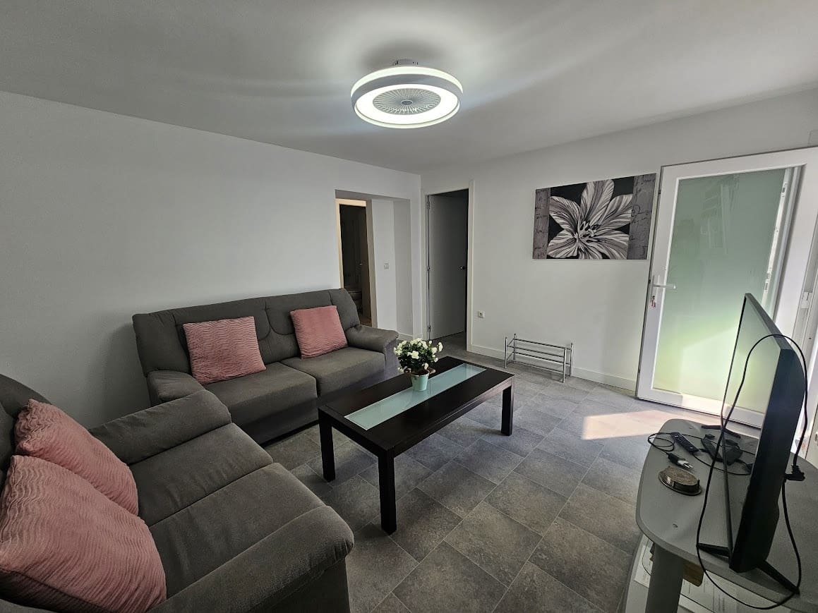 6 bedroom Villa for sale in Benidorm with garage - € 509,000 (Ref: 9725116)