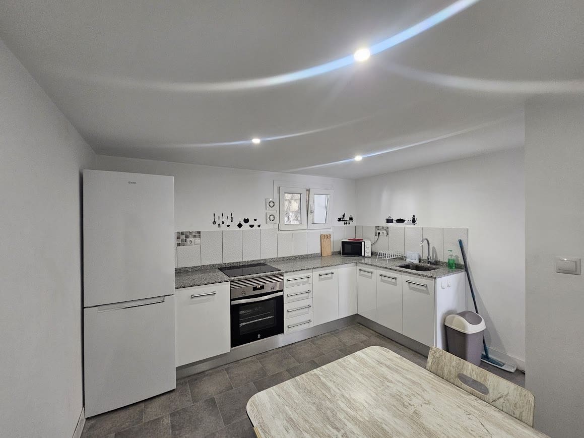 6 bedroom Villa for sale in Benidorm with garage - € 509,000 (Ref: 9725116)