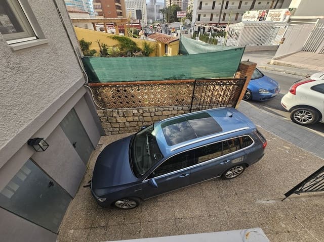 6 bedroom Villa for sale in Benidorm with garage - € 509,000 (Ref: 9725116)