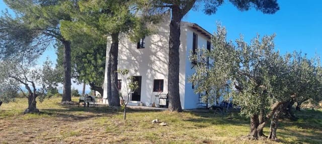 4 makuuhuone Maalaistalo myytävänä paikassa Xàtiva mukana uima-altaan - 399 000 € (Ref: 9737188)