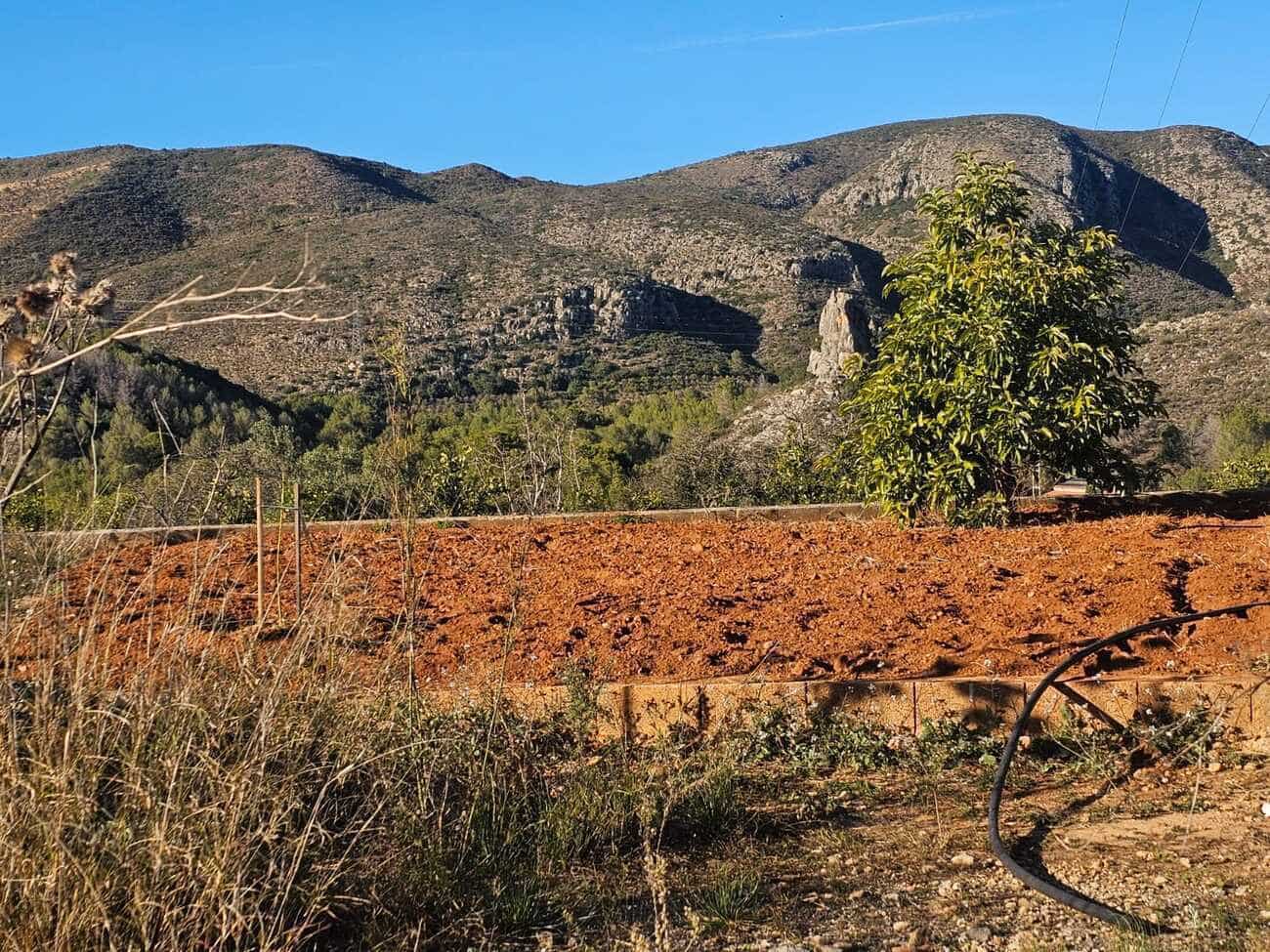 4 sypialnia Finka/Dom wiejski na sprzedaż w Xativa z garażem - 175 000 € (Ref: 9797701)