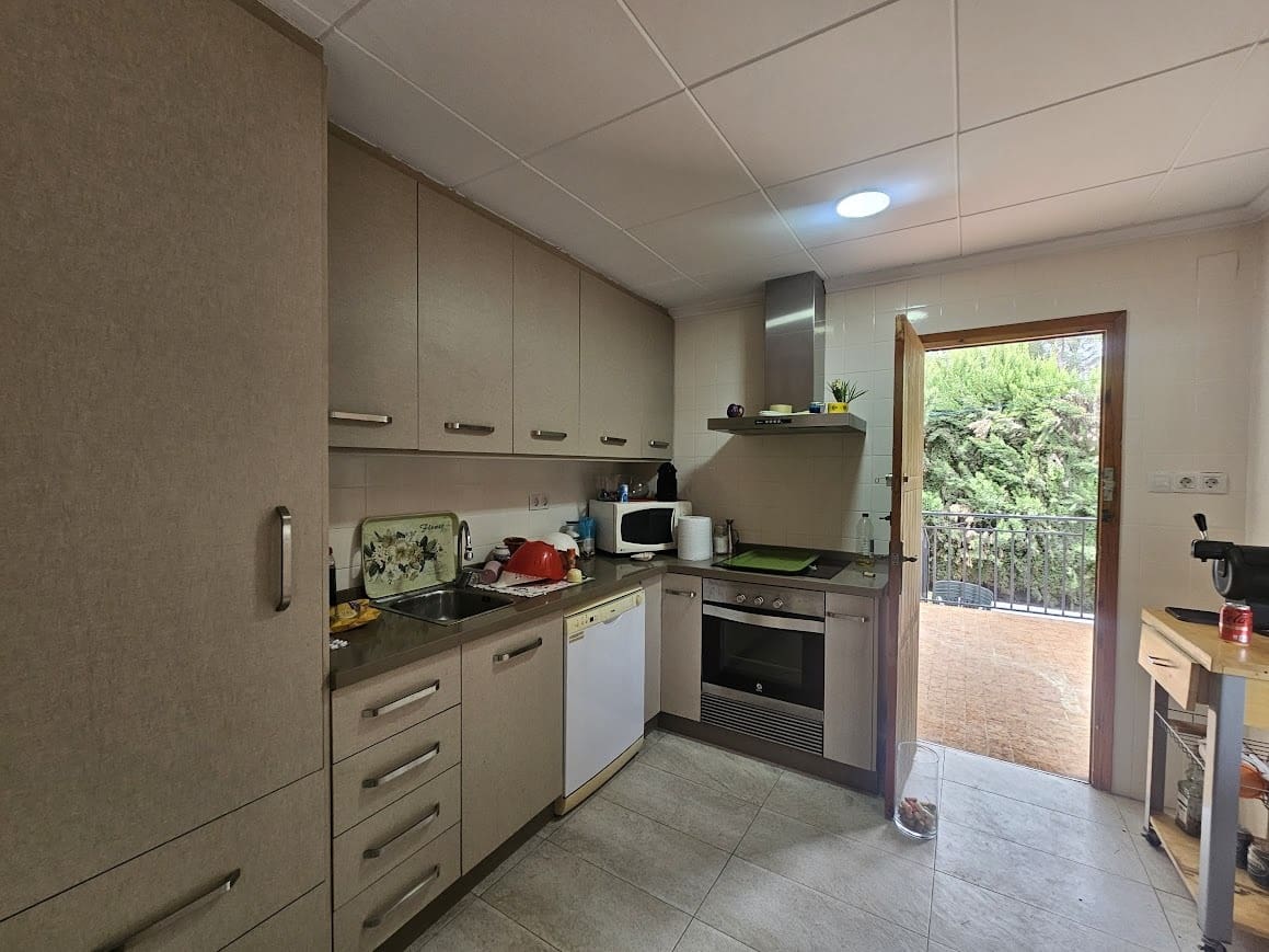 Finca/Casa Rural de 3 habitaciones en Canals en venta con piscina garaje - 245.000 € (Ref: 9803729)