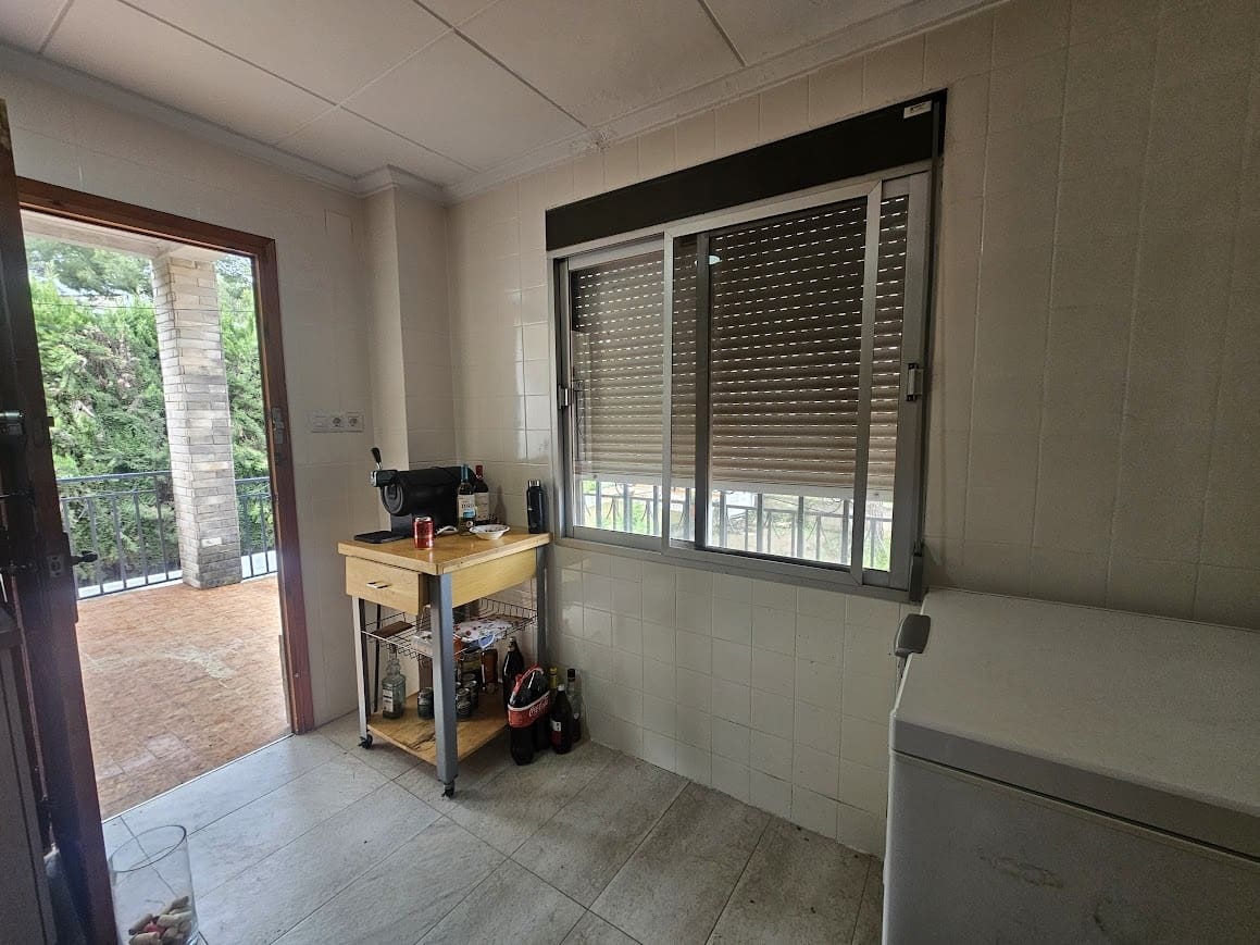 Finca/Casa Rural de 3 habitaciones en Canals en venta con piscina garaje - 245.000 € (Ref: 9803729)