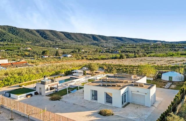 8 quarto Quinta/Casa Rural para venda em Enguera com piscina - 950 000 € (Ref: 9829562)