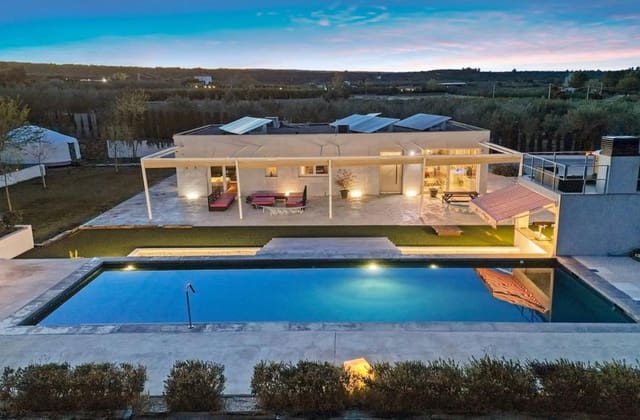 8 quarto Quinta/Casa Rural para venda em Enguera com piscina - 950 000 € (Ref: 9829562)