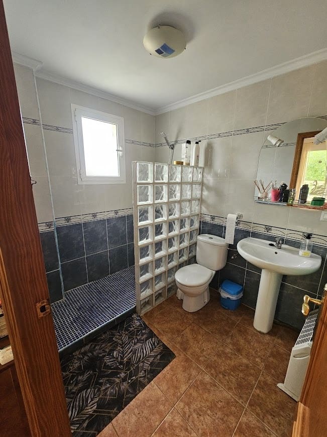 3 camera da letto Finca/Casa di Campagna in vendita in Chella con piscina garage - 264.000 € (Rif: 9829563)
