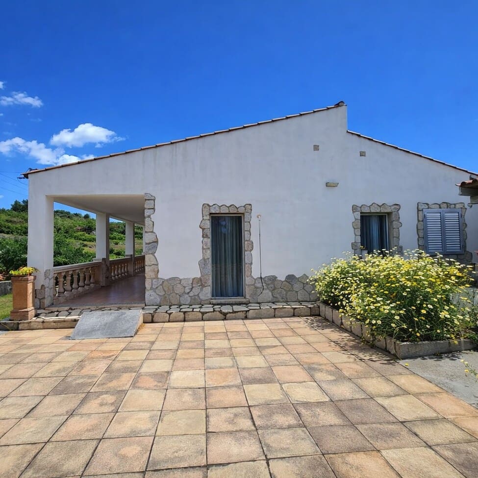 3 camera da letto Finca/Casa di Campagna in vendita in Chella con piscina garage - 264.000 € (Rif: 9829563)