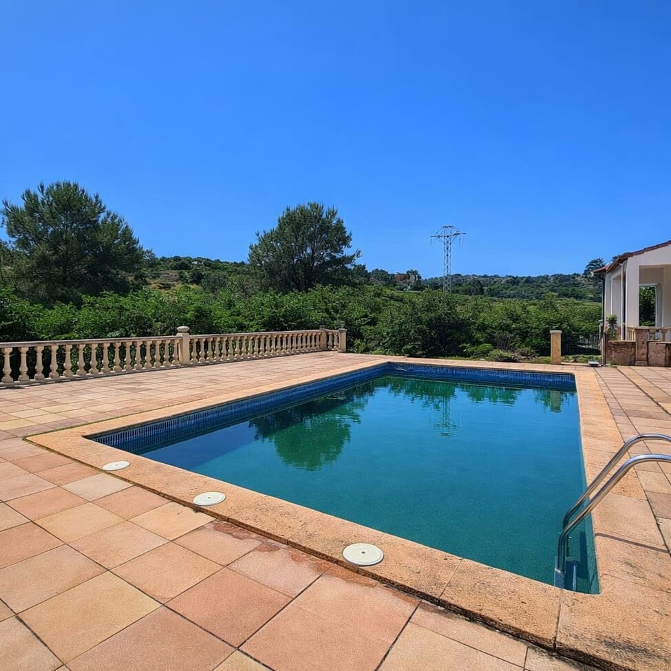 3 camera da letto Finca/Casa di Campagna in vendita in Chella con piscina garage - 264.000 € (Rif: 9829563)