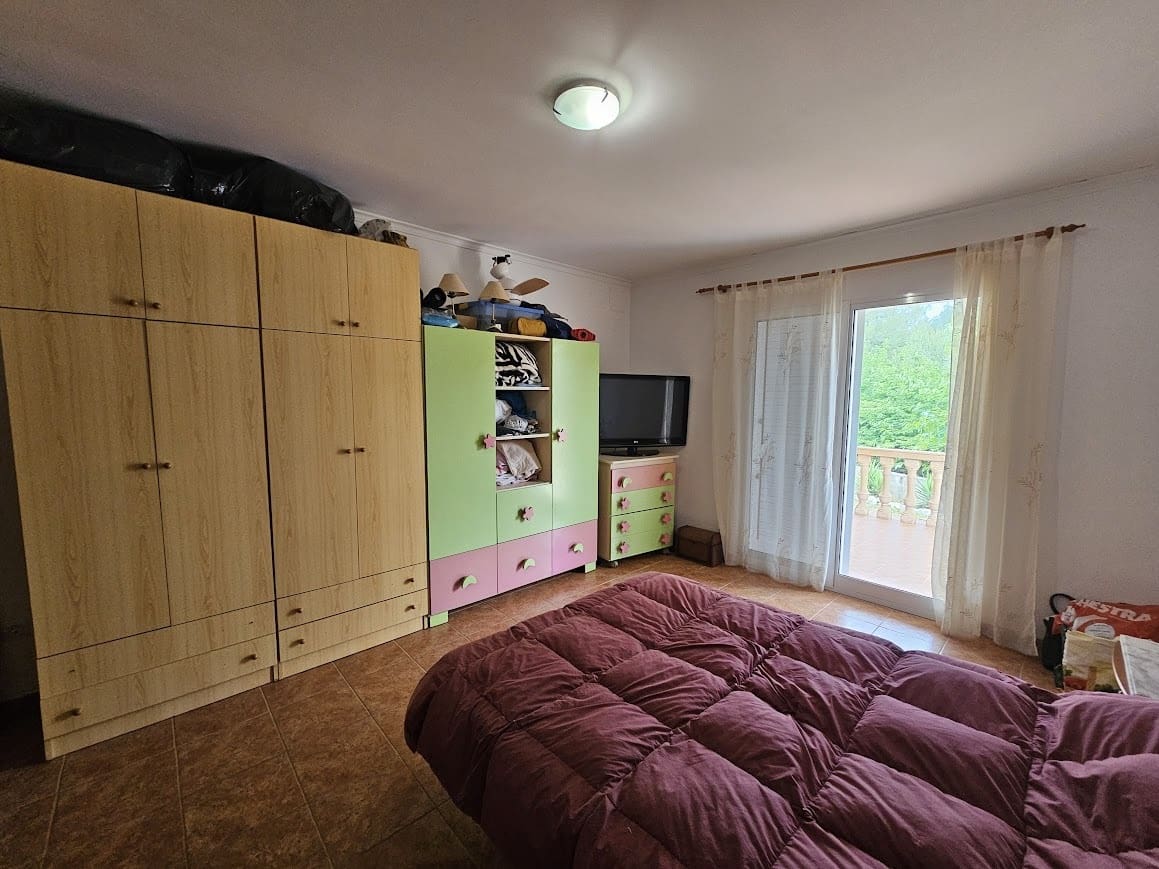 3 camera da letto Finca/Casa di Campagna in vendita in Chella con piscina garage - 264.000 € (Rif: 9829563)