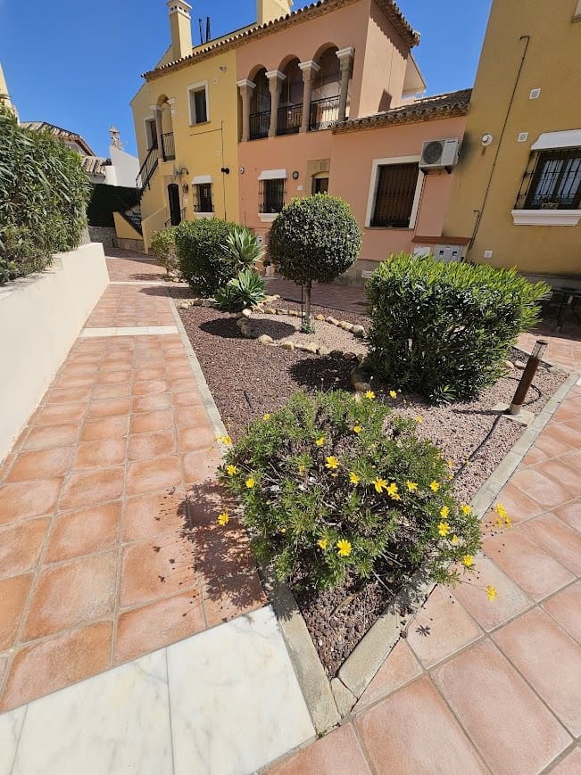 2 soverom Leilighet til salgs i Algorfa med svømmebasseng garasje - € 240 000 (Ref: 9830367)