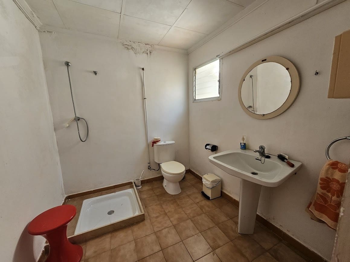 2 makuuhuone Maalaistalo myytävänä paikassa Canals mukana 
autotalli - 160 000 € (Ref: 9875304)
