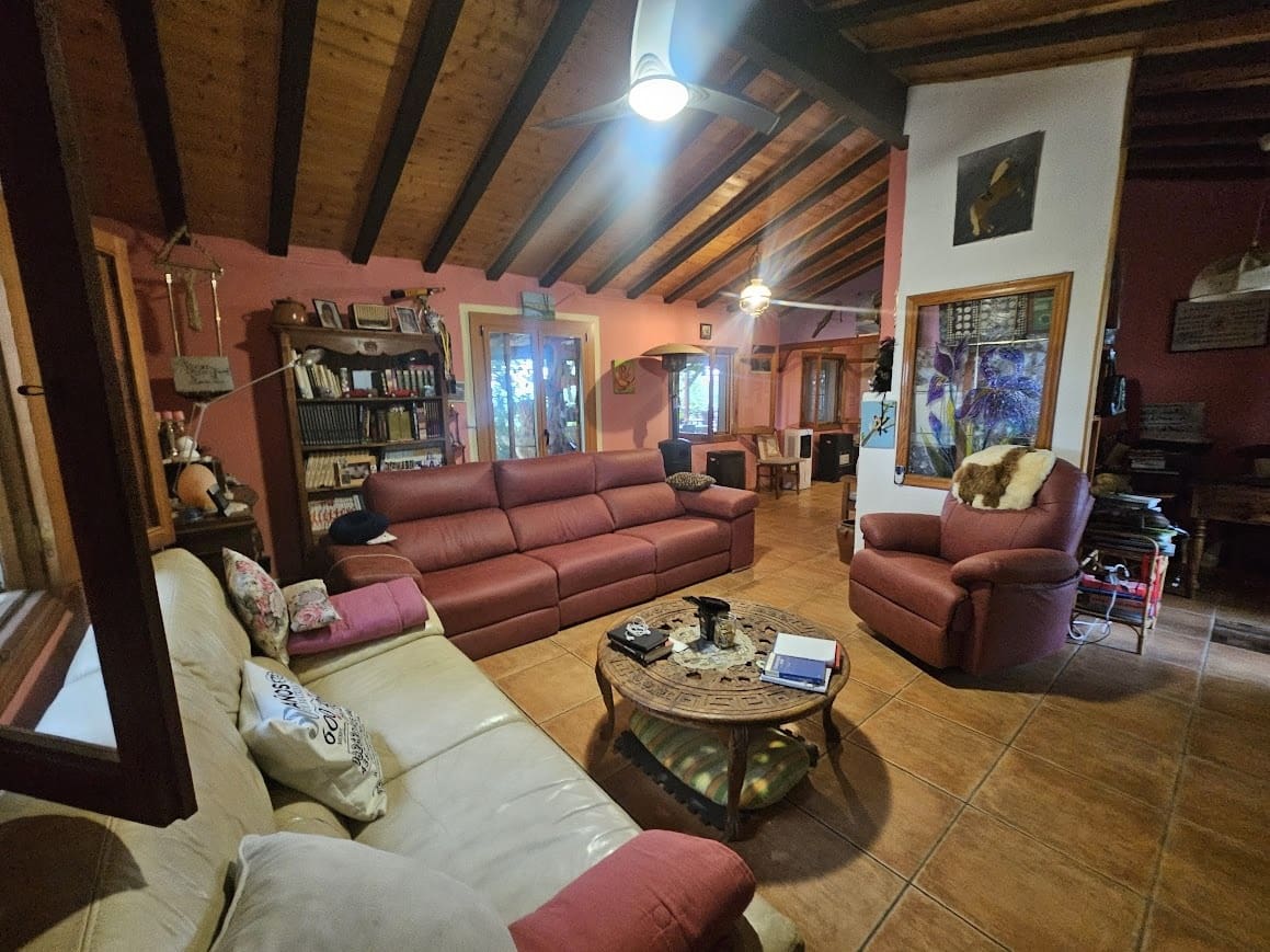4 bedroom Finca/Country House for sale in Chella with pool garage - € 399,000 (Ref: 9895424)