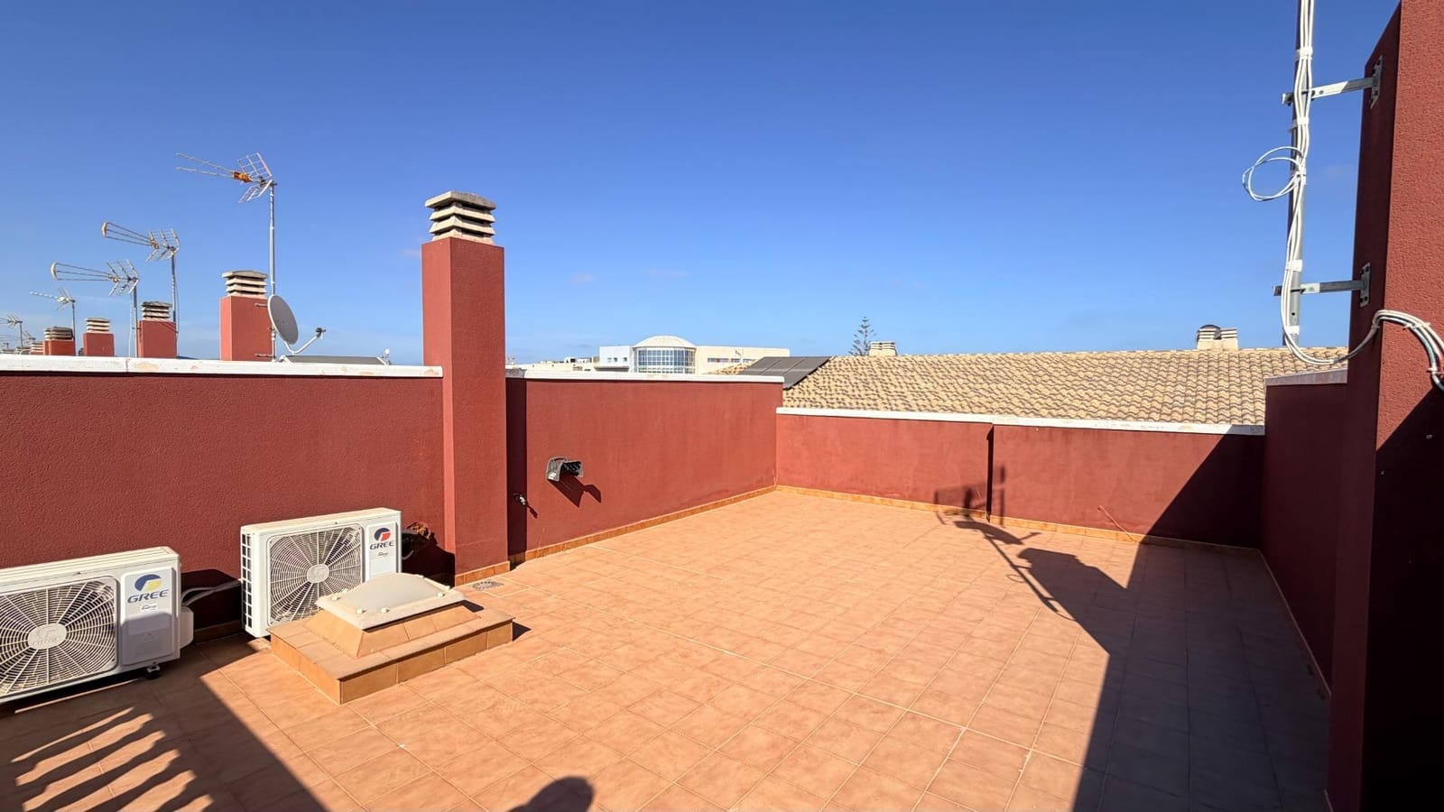 4 soverom Rekkehus til salgs i Santiago de la Ribera med svømmebasseng - € 238 000 (Ref: 10068045)