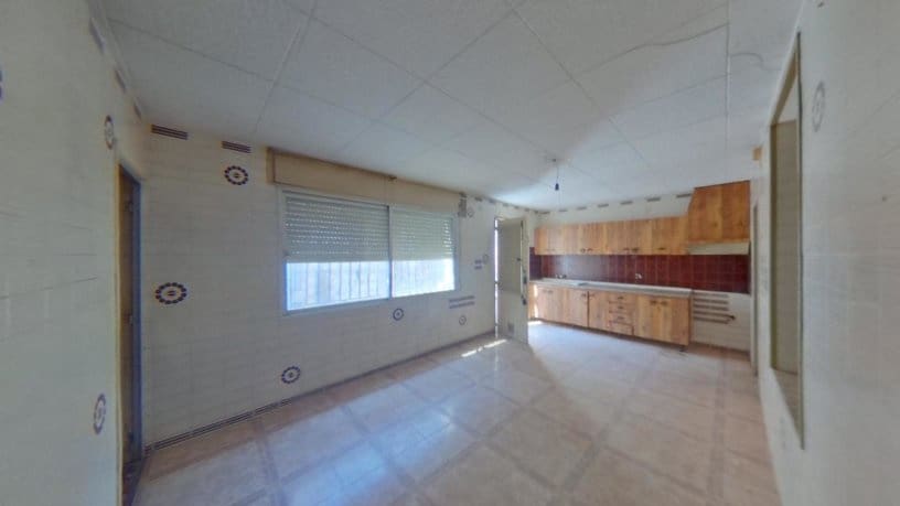 Villa til salg i El Albujon - € 76.290 (Ref: 8221193)