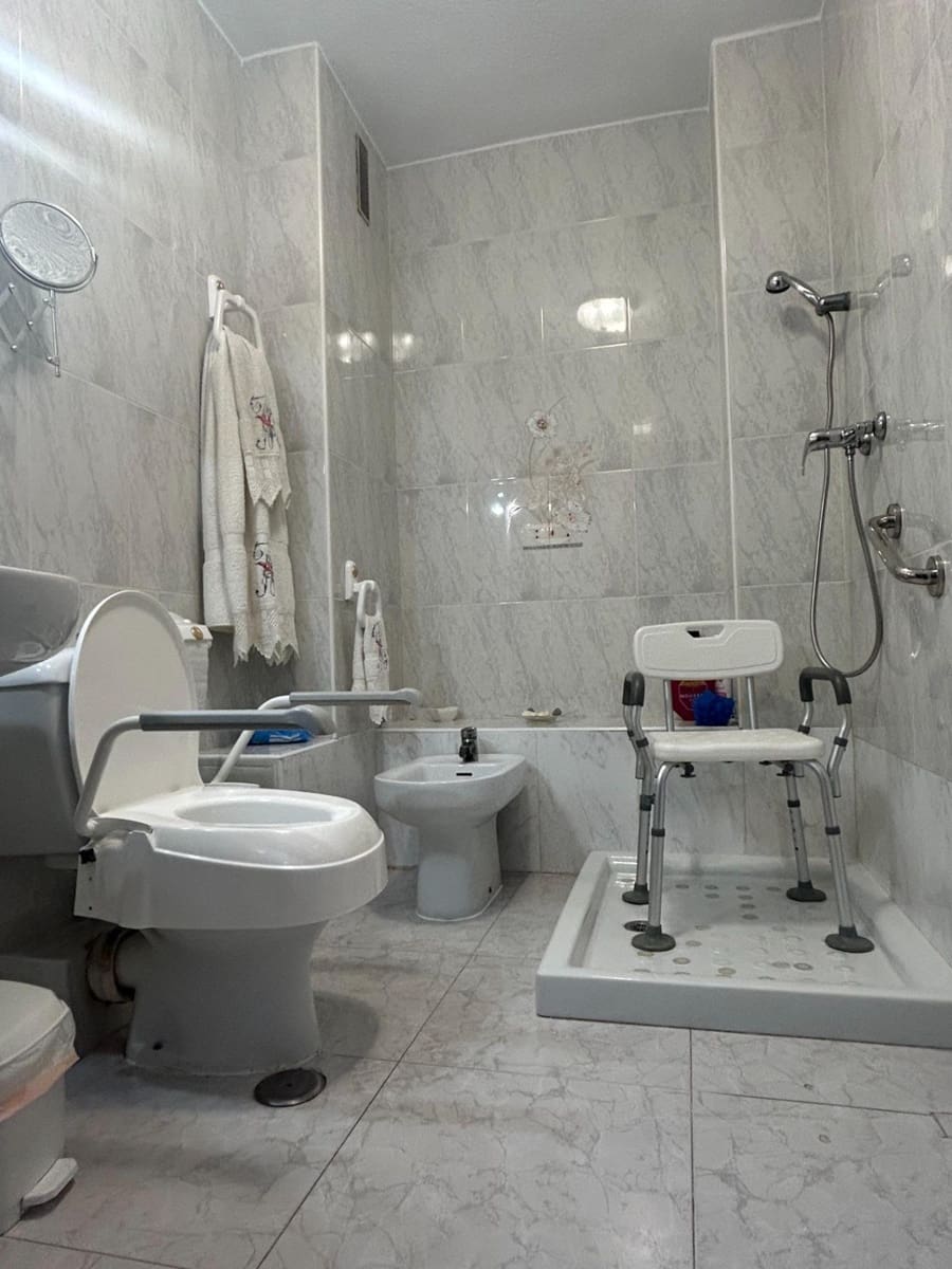 4 sypialnia Mieszkanie na sprzedaż w Los Alcazares z garażem - 139 900 € (Ref: 8859689)